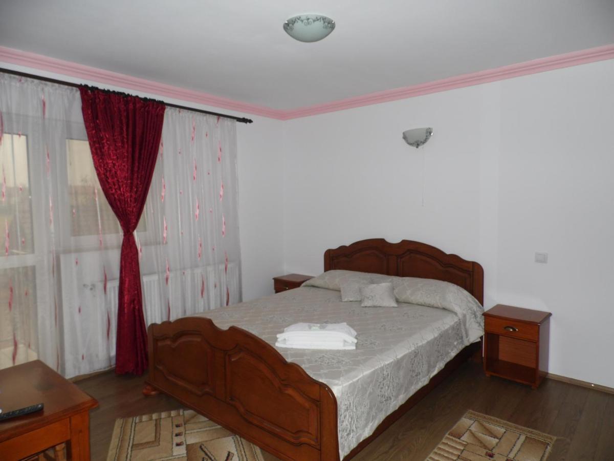 Hotel Vilman House Rîşnov Exterior foto