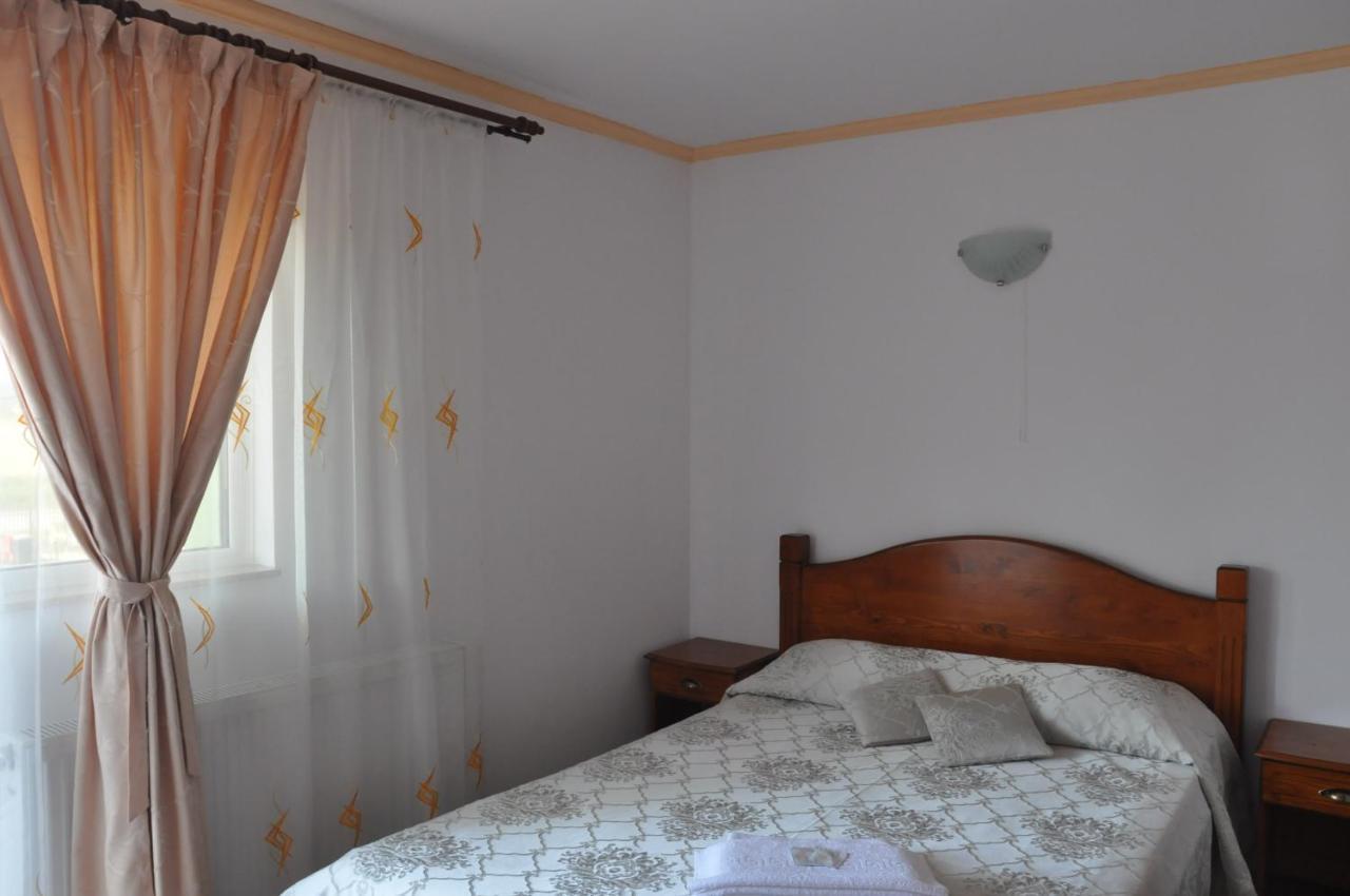 Hotel Vilman House Rîşnov Exterior foto