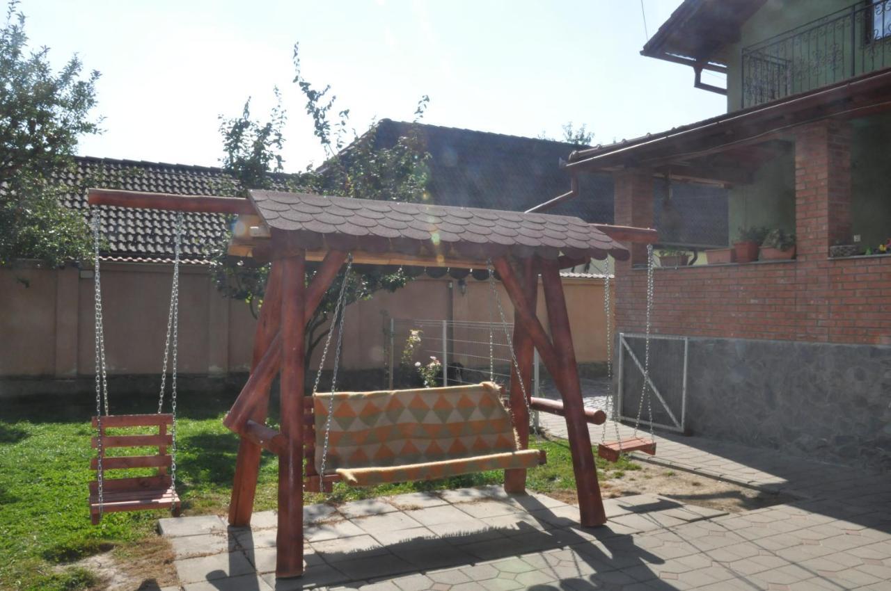 Hotel Vilman House Rîşnov Exterior foto